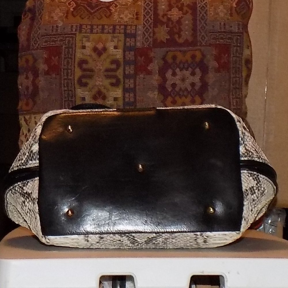 Marino Orlandi accordian bag snake embossed leather Italy - Picture 9 of 11